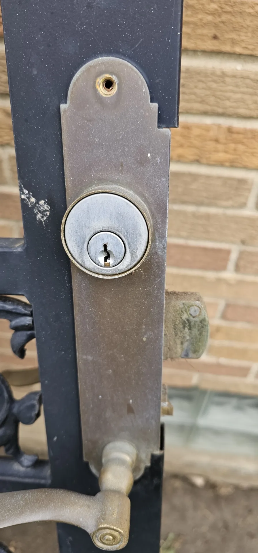 Padlock  Or  Deadbolt